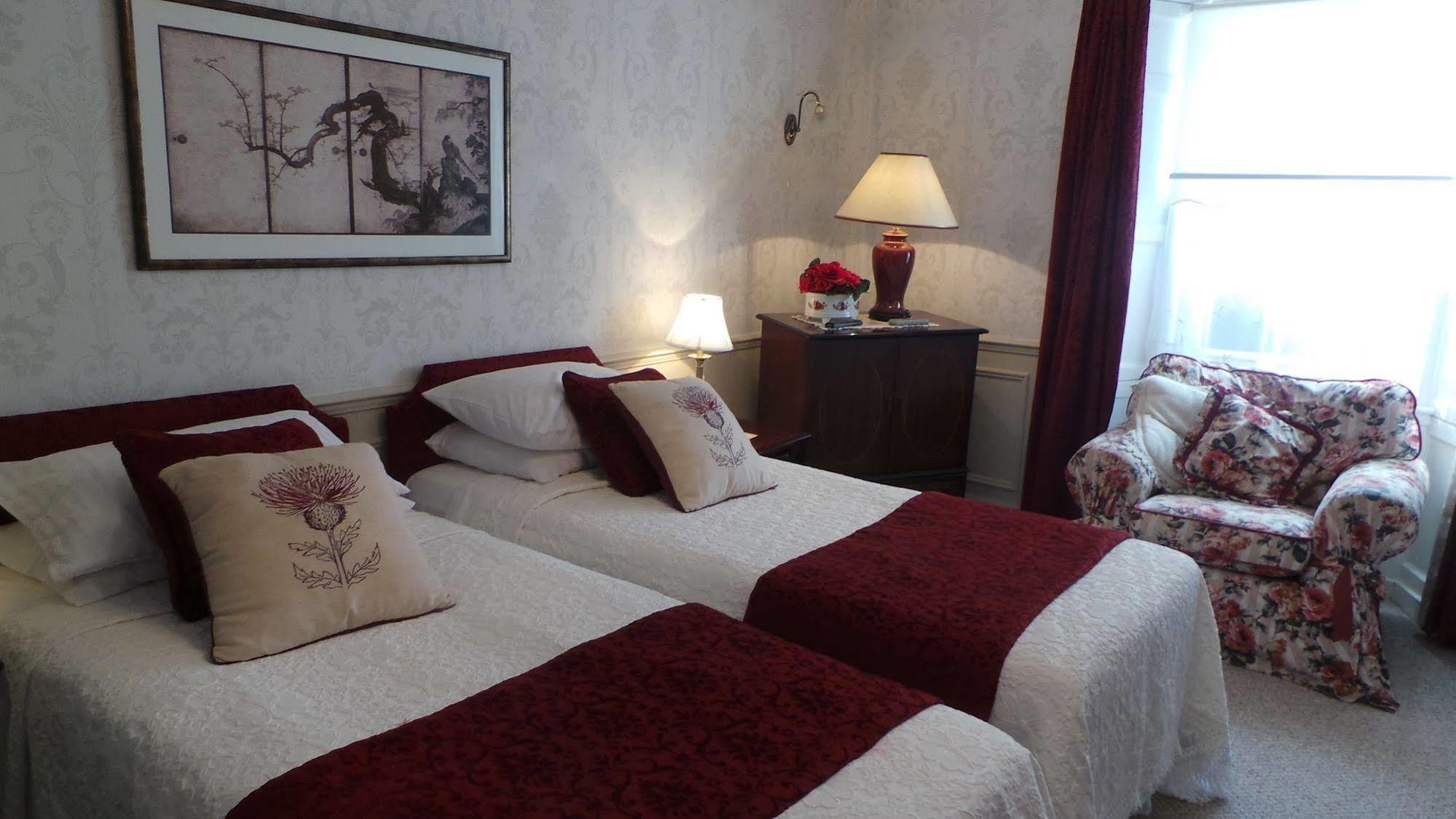 Comelybank Guesthouse Крифф Экстерьер фото